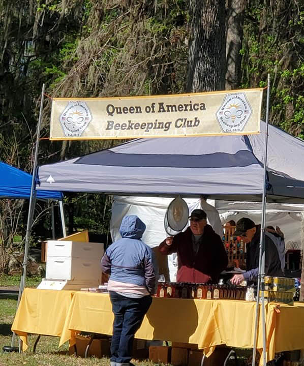 Beekeeping club photo 1